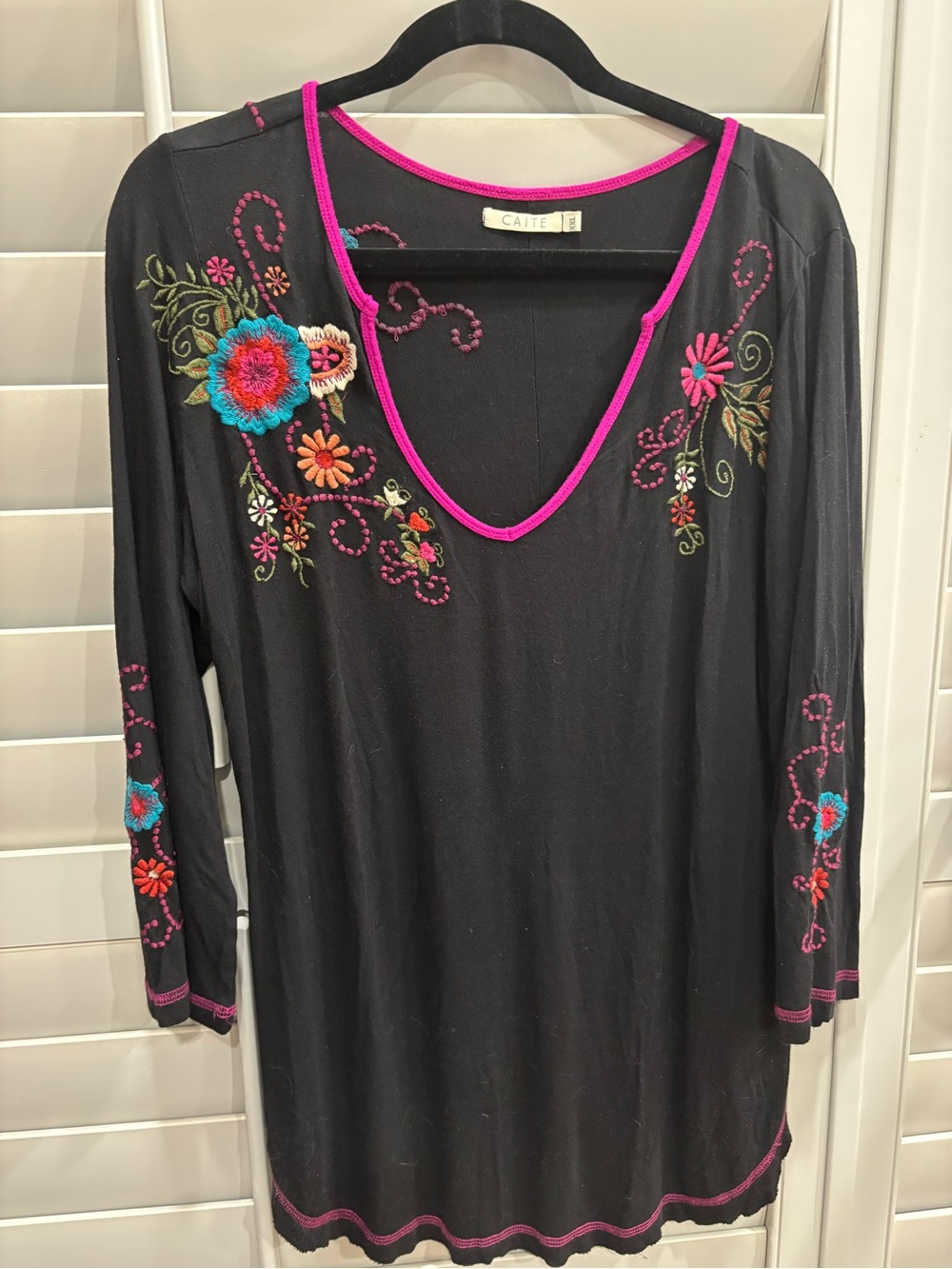 Caite Embroidered Top - Size XXL